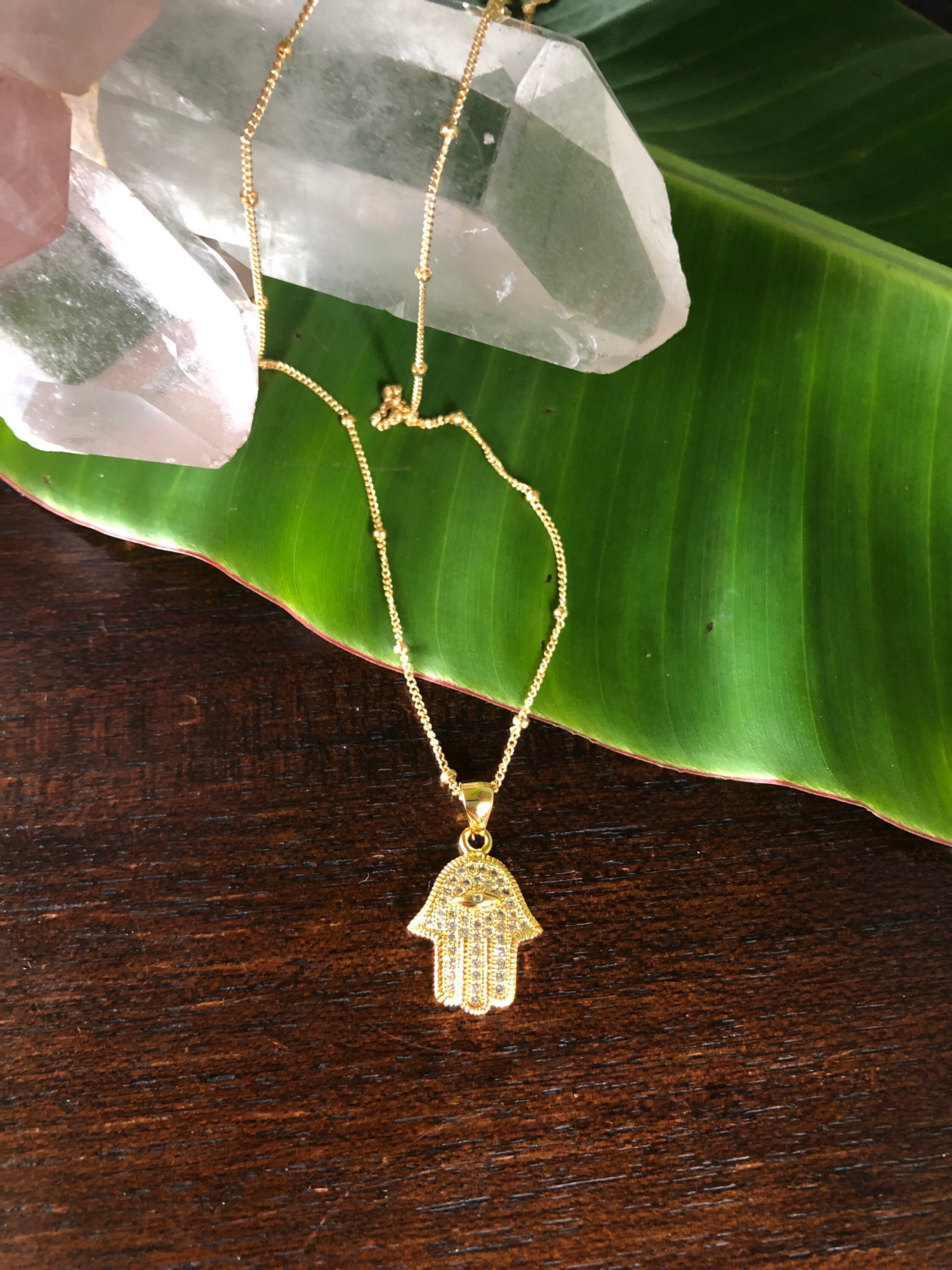 Hand of Protection Necklace Gold