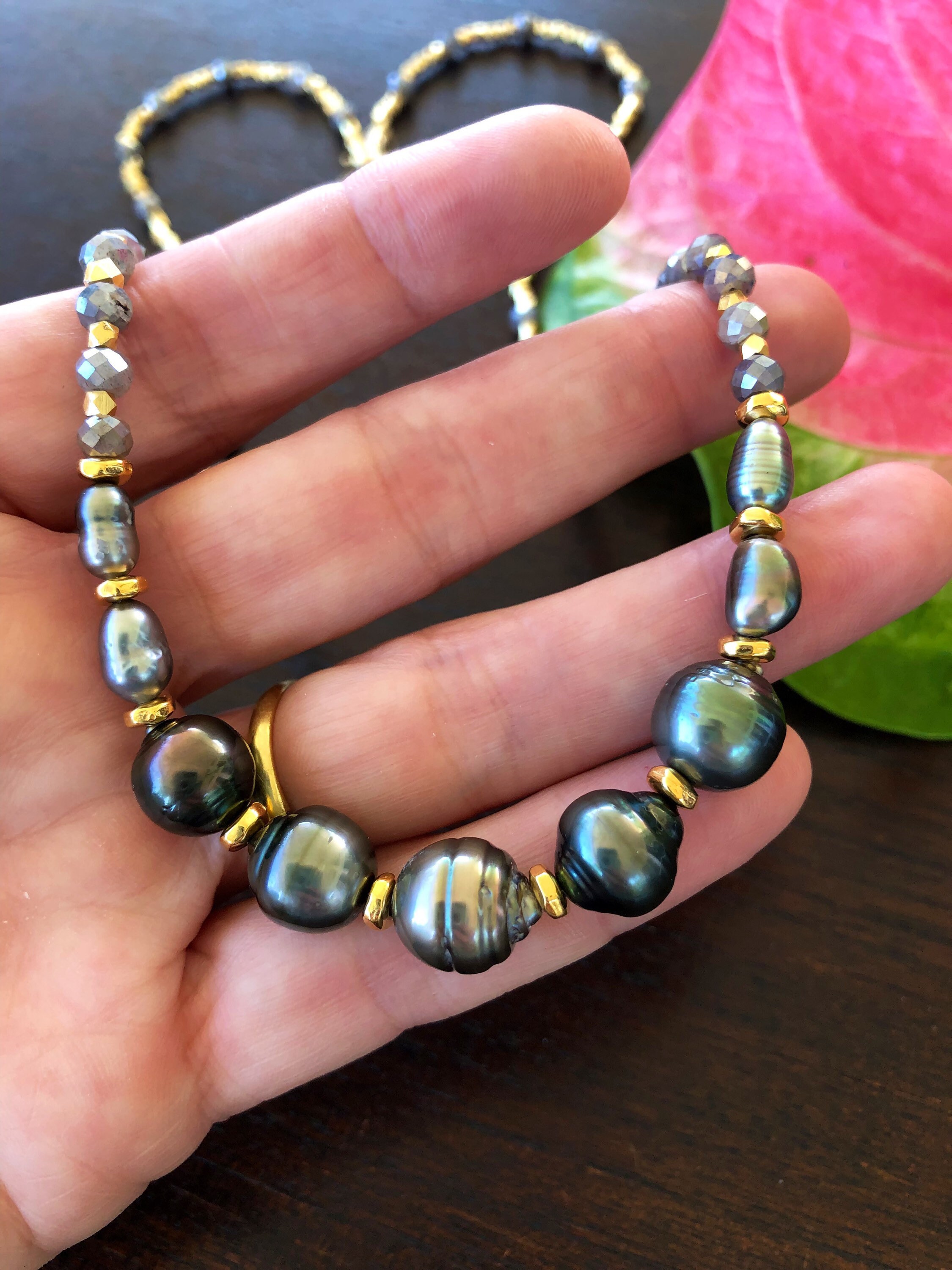 Gorgeous Tahitian Pearl Necklace